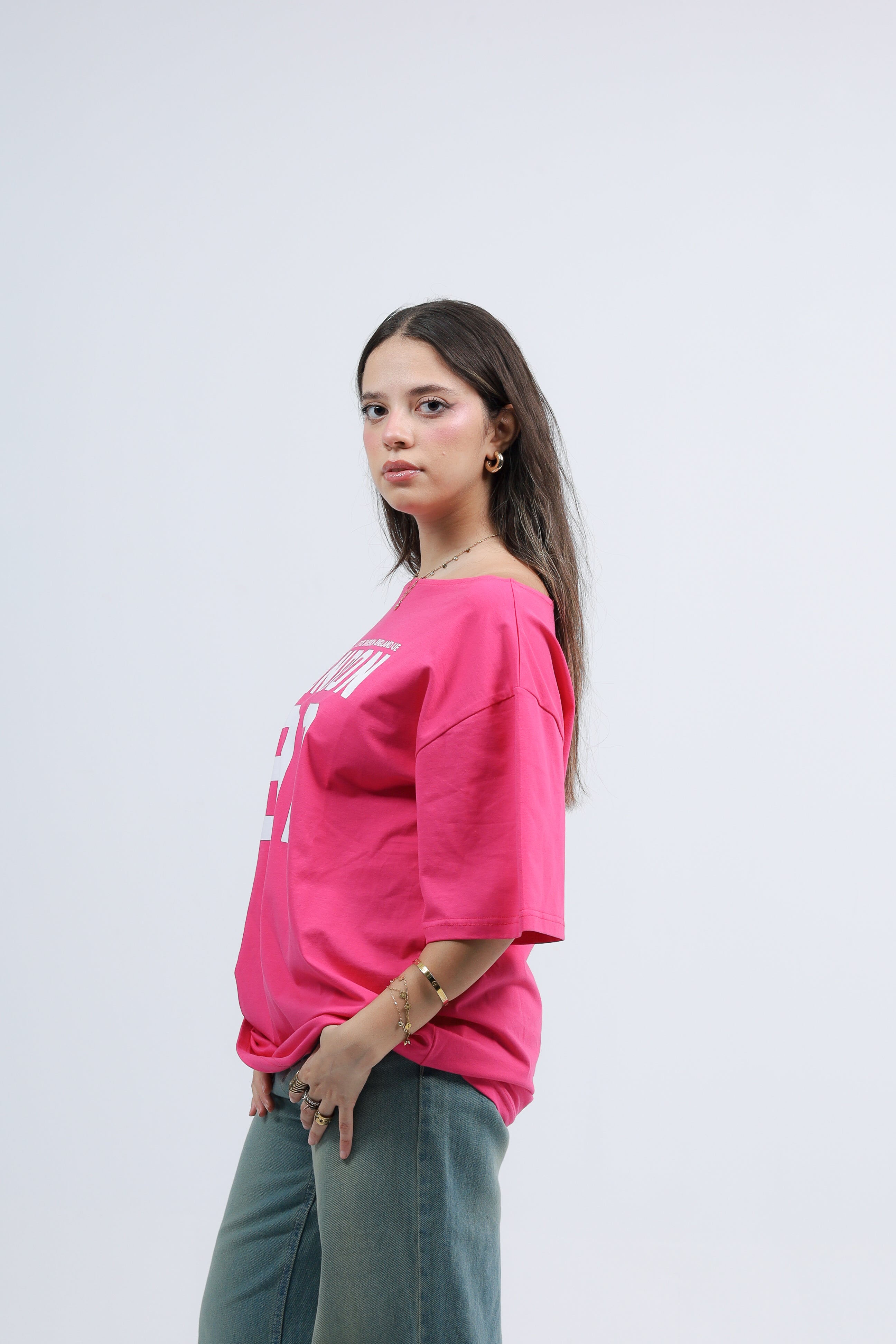 Off shoulder Tee Printed London